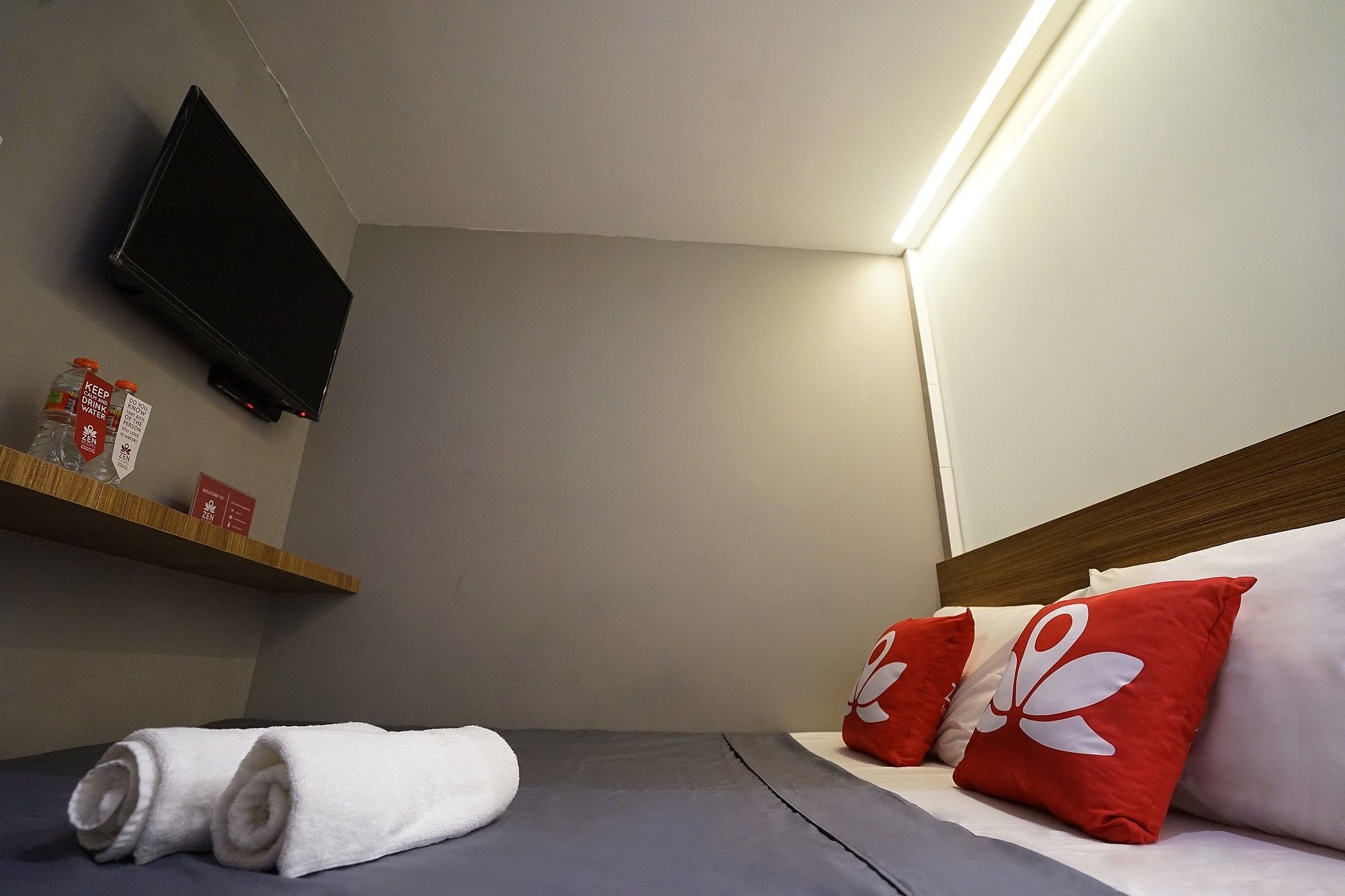 Zen Rooms Basic Kualanamu Medan Eksteriør billede